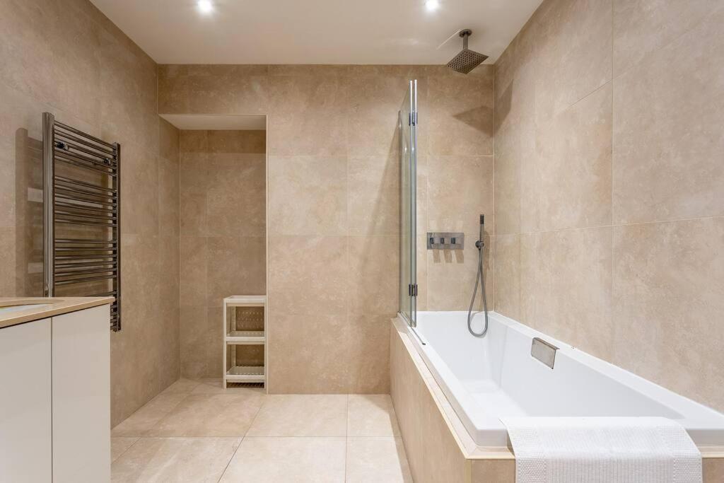 Luxury 2 Bedroom Flat In Holborn Appartamento
