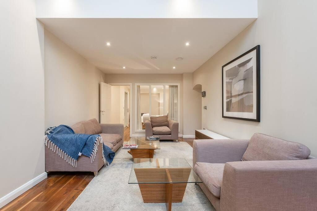 Luxury 2 Bedroom Flat In Holborn Londra