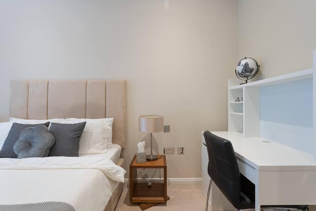 Luxury 2 Bedroom Flat In Holborn Londra